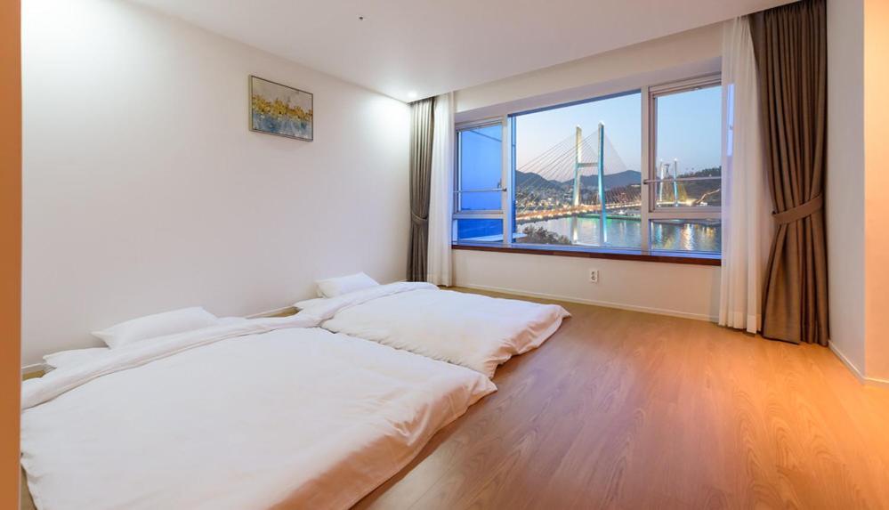 Yeosu Hotel Haven Экстерьер фото